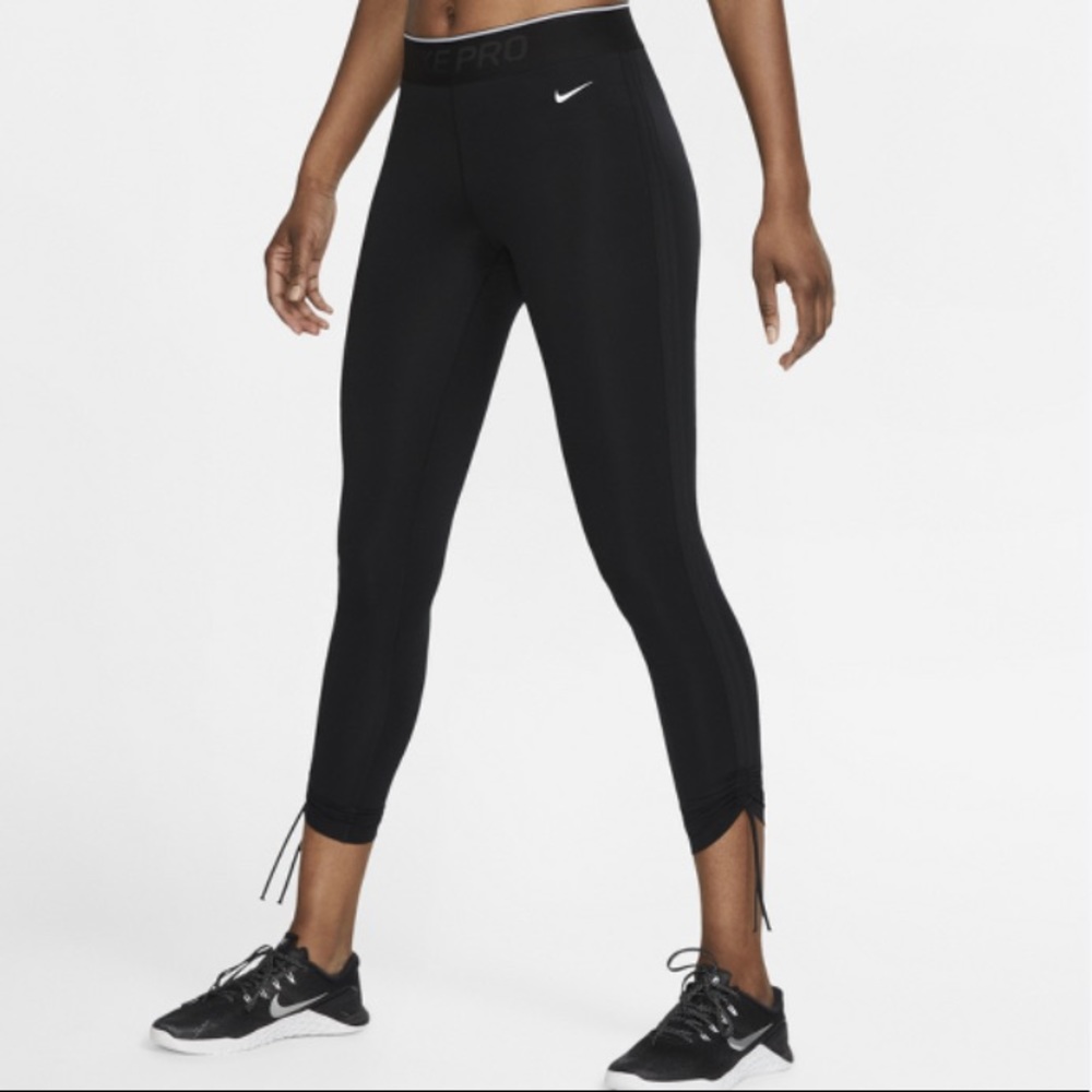 Nike Pro Women’s Tights NEW